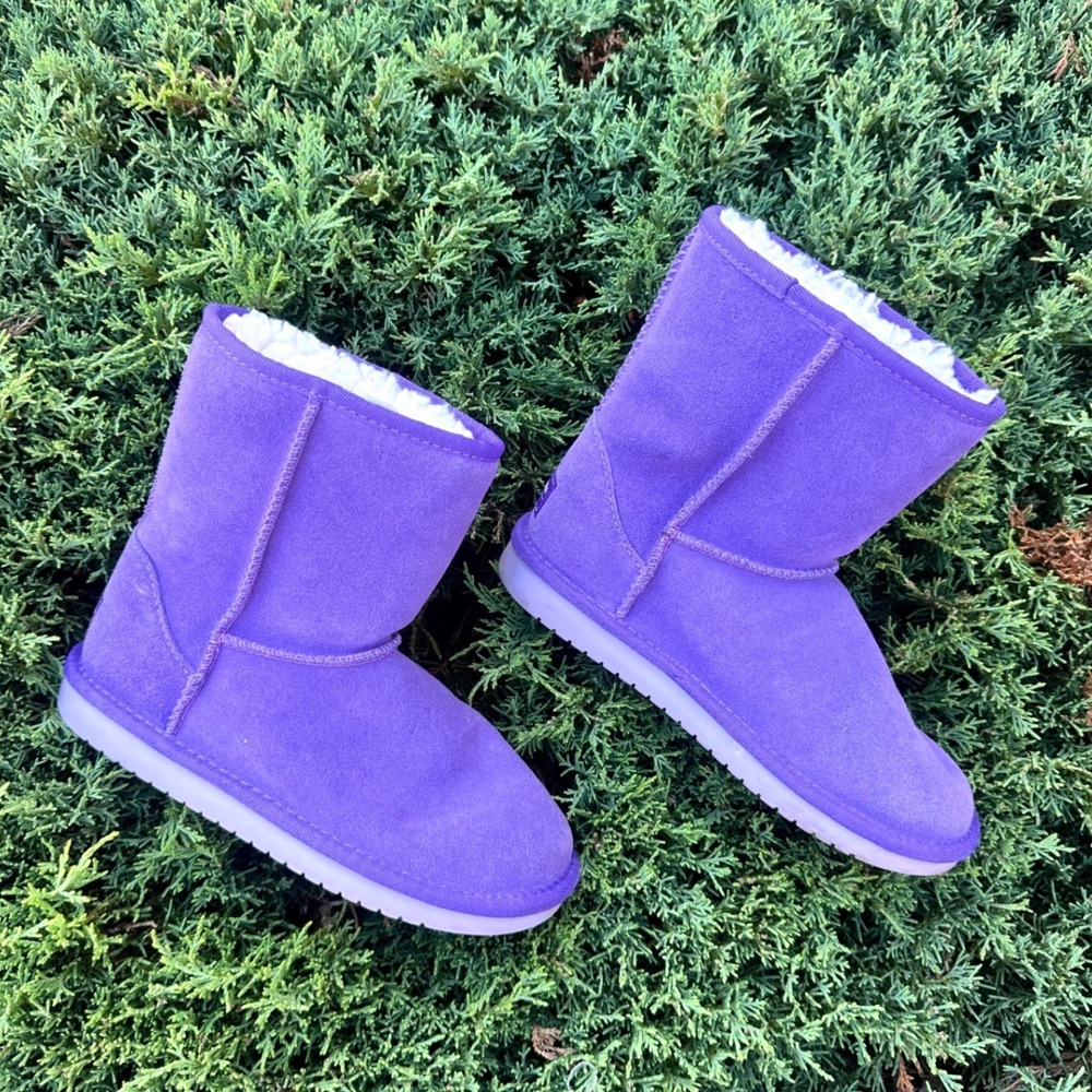 Koolaburra by UGG Victoria Purple Suede Faux Fur Lined Boots Big Kids Size 1